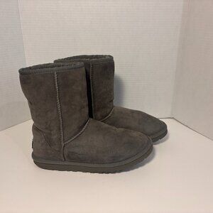 UGG Classic Short Gray Suede Boots Women's US 9 Style - Shearling Lined
